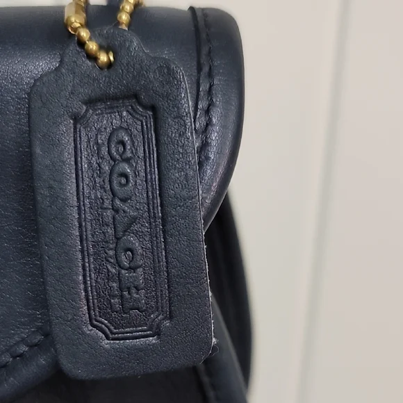 Vintage Coach Navy Leather Crossbody Bag - Picture 5 of 16